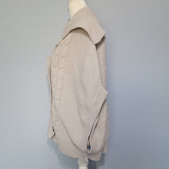 NWT BCBGMaxAzria Slouchy Sweater - Picture 2 of 9